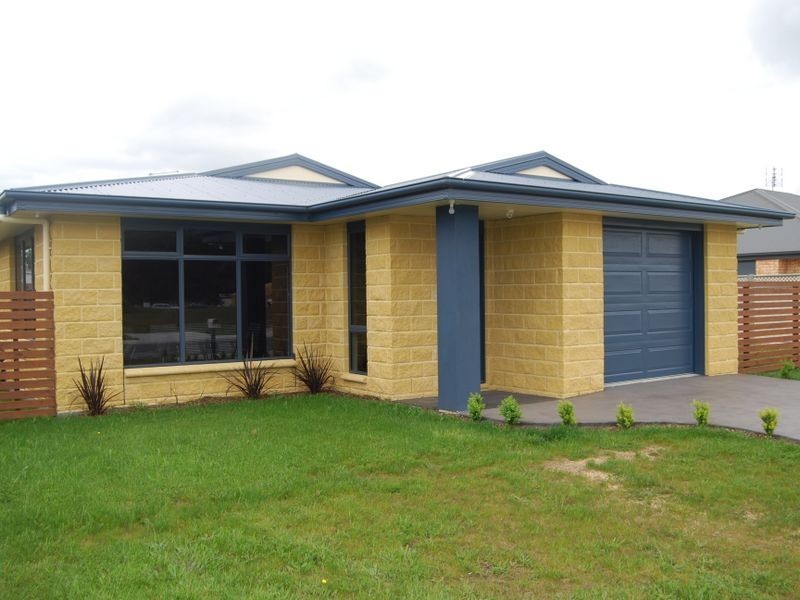 18 Katelyn Drive, Wynyard TAS 7325