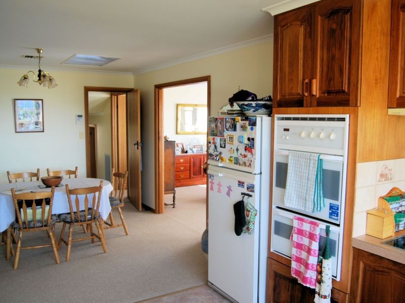 217 Old Bass Highway, Wynyard TAS 7325