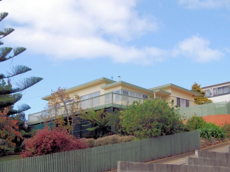 42 Pelissier Street, Somerset TAS 7322