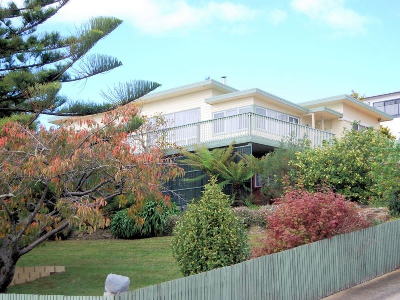 42 Pelissier Street, Somerset TAS 7322