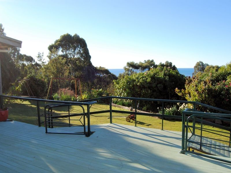 3 Banksia Avenue, Sisters Beach TAS 7321