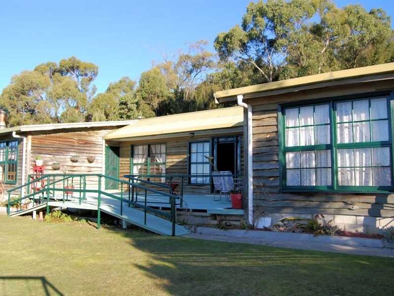 3 Banksia Avenue, Sisters Beach TAS 7321