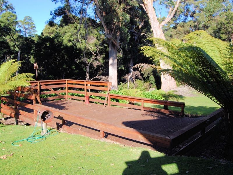 35 Banksia Avenue, Sisters Beach TAS 7321
