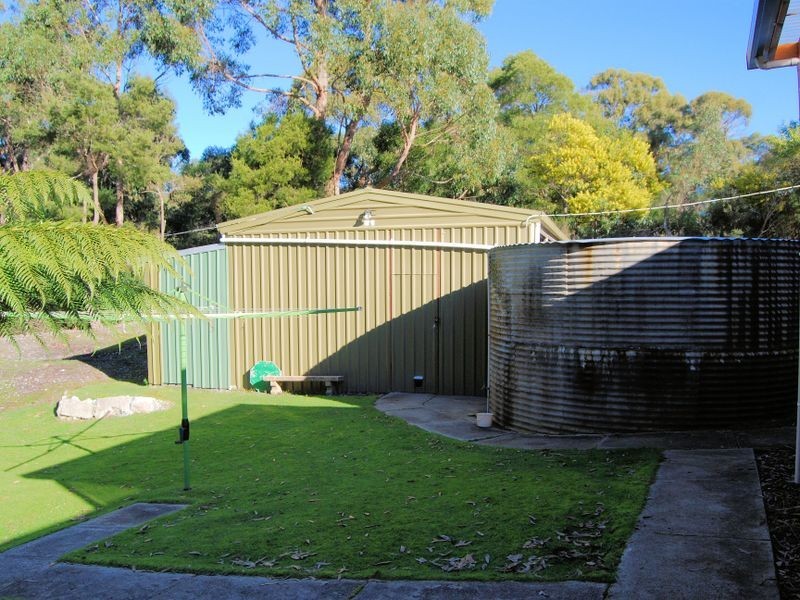 35 Banksia Avenue, Sisters Beach TAS 7321