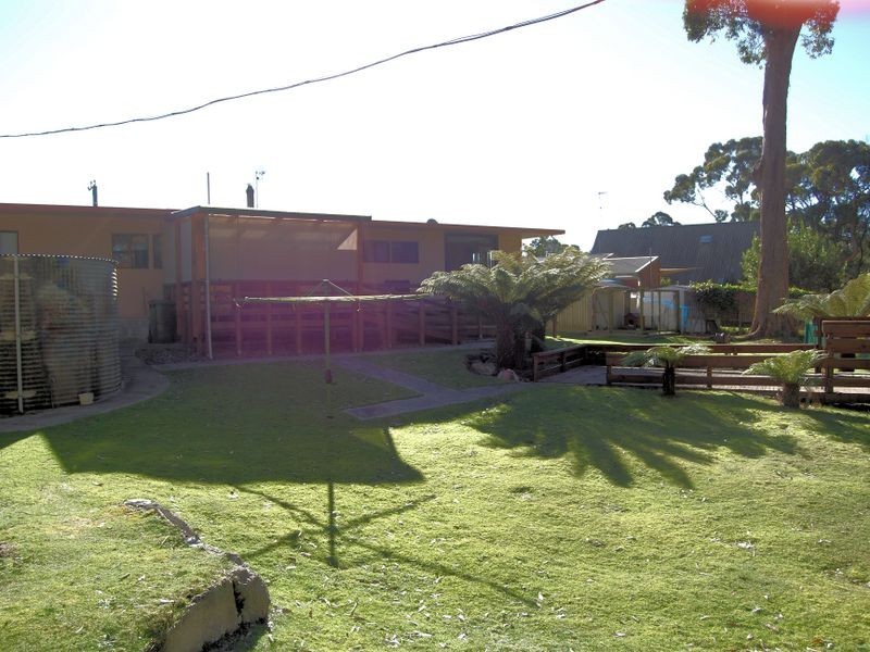 35 Banksia Avenue, Sisters Beach TAS 7321