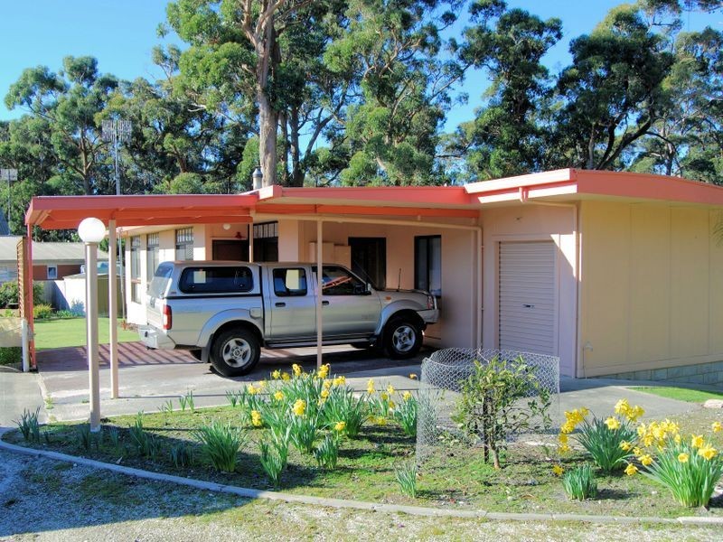 35 Banksia Avenue, Sisters Beach TAS 7321