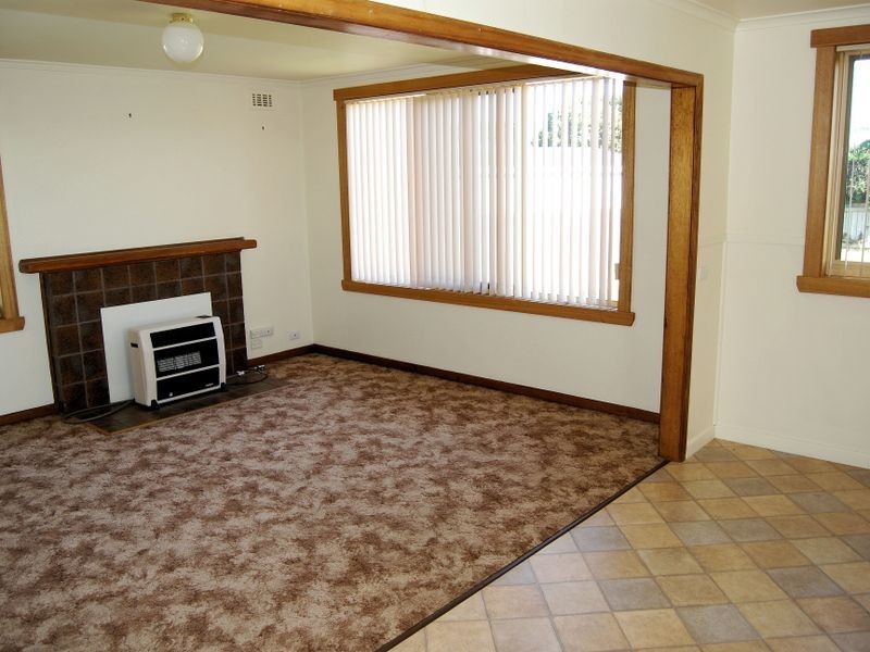 22 Ronald Crescent, Somerset TAS 7322