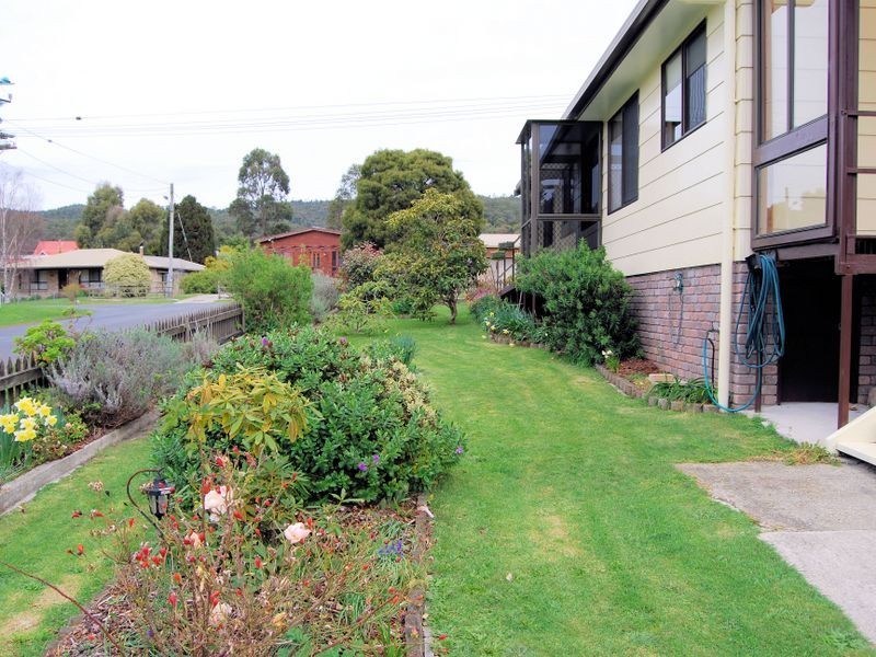 1 Irby Circus, Sisters Beach TAS 7321