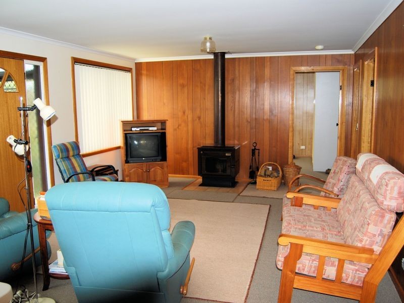 1 Irby Circus, Sisters Beach TAS 7321
