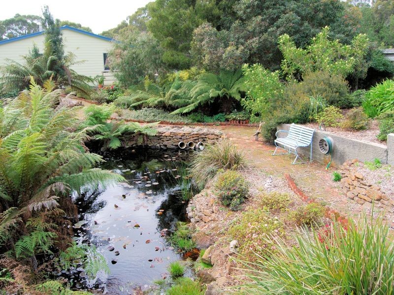9-11 Banksia Avenue, Sisters Beach TAS 7321