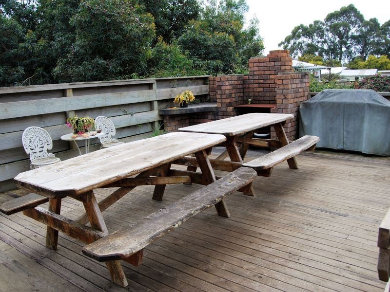 9-11 Banksia Avenue, Sisters Beach TAS 7321