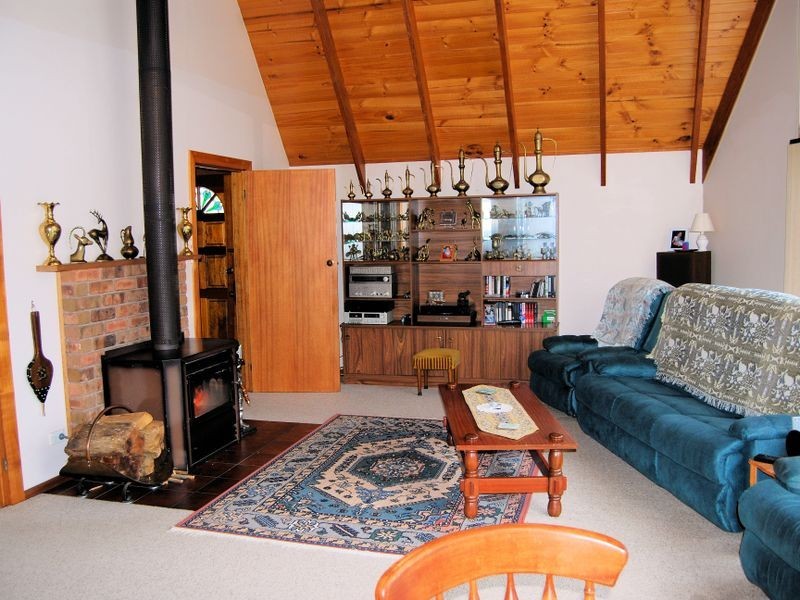 9-11 Banksia Avenue, Sisters Beach TAS 7321