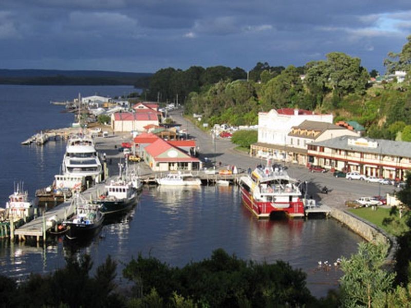 6 Reid Street, Strahan TAS 7468