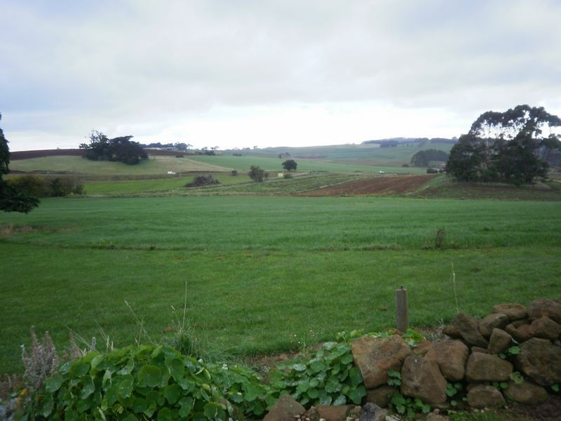16931 Bass Highway, Flowerdale TAS 7325
