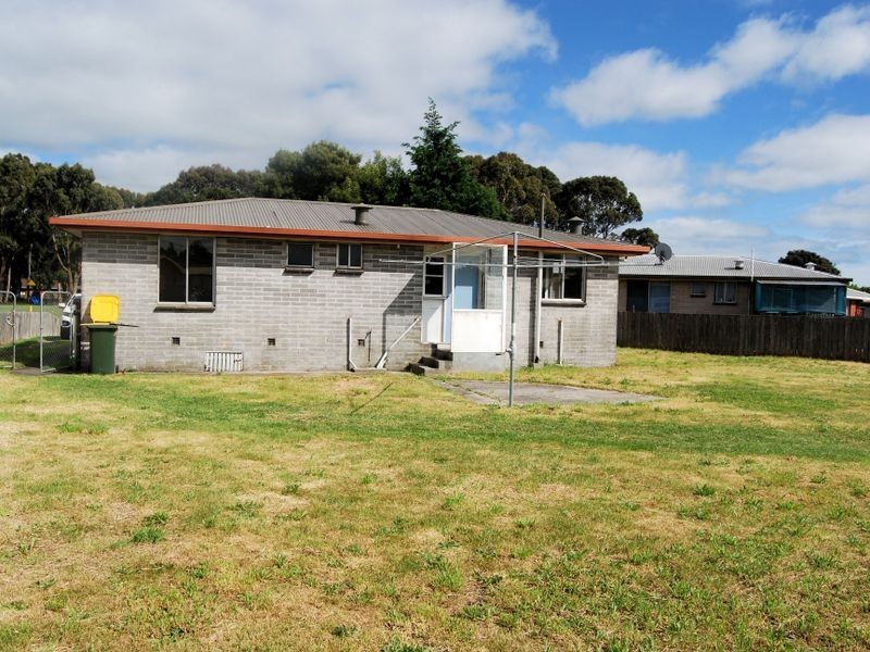 19 Wedge Street, Smithton TAS 7330