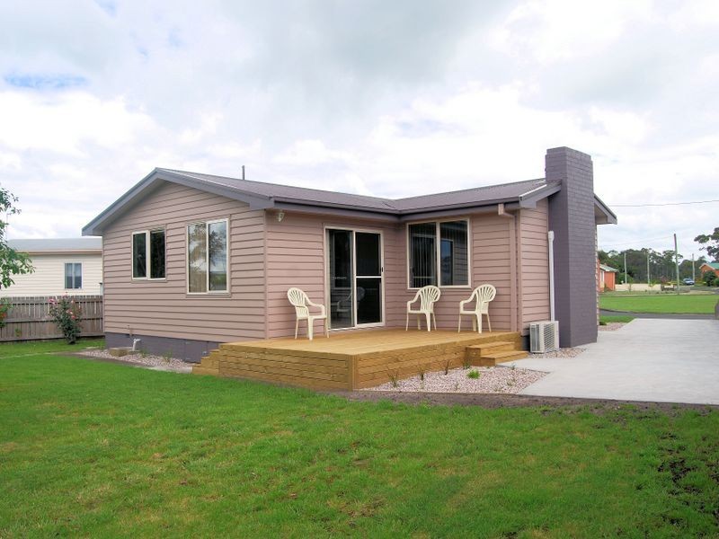 12 Ward Street, Wynyard TAS 7325
