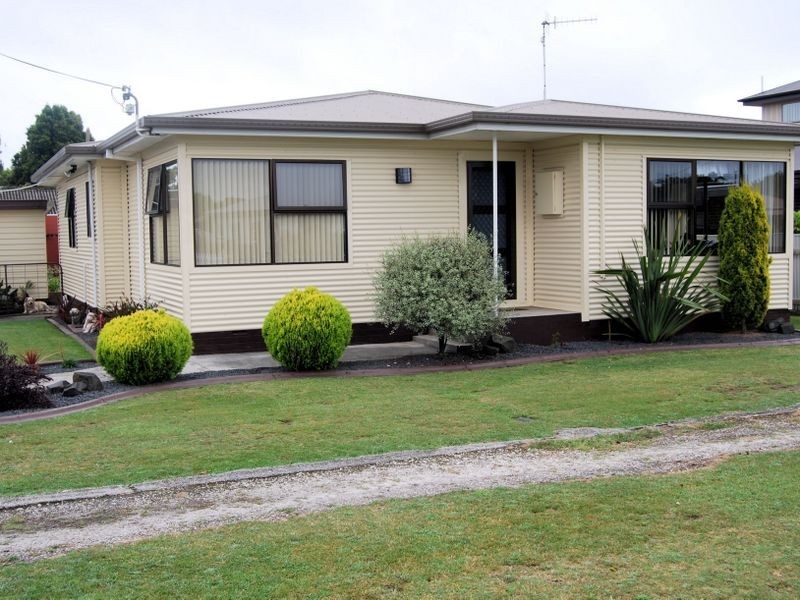 29 Gibbons Street, Wynyard TAS 7325