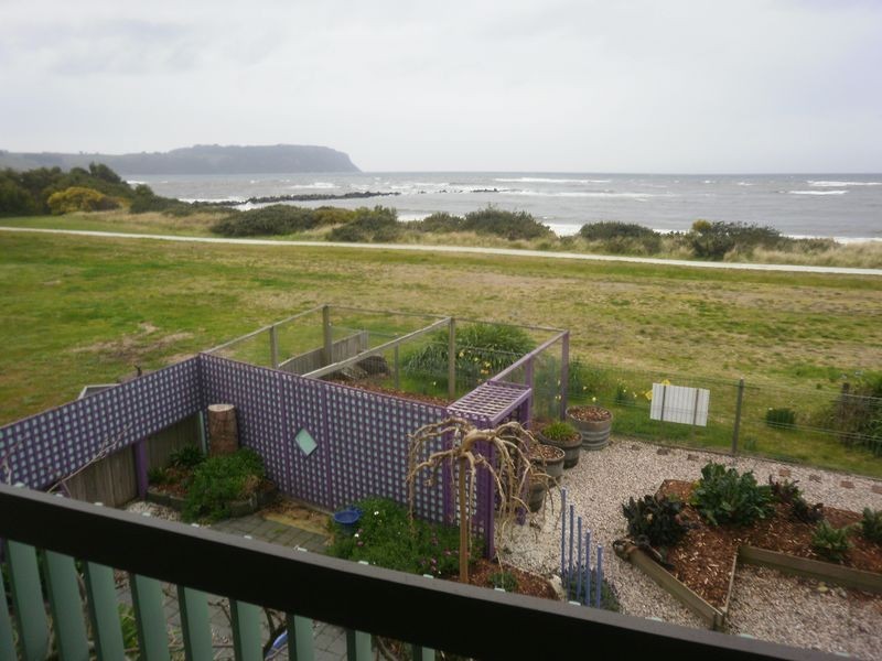 42 Old Bass Highway, Wynyard TAS 7325