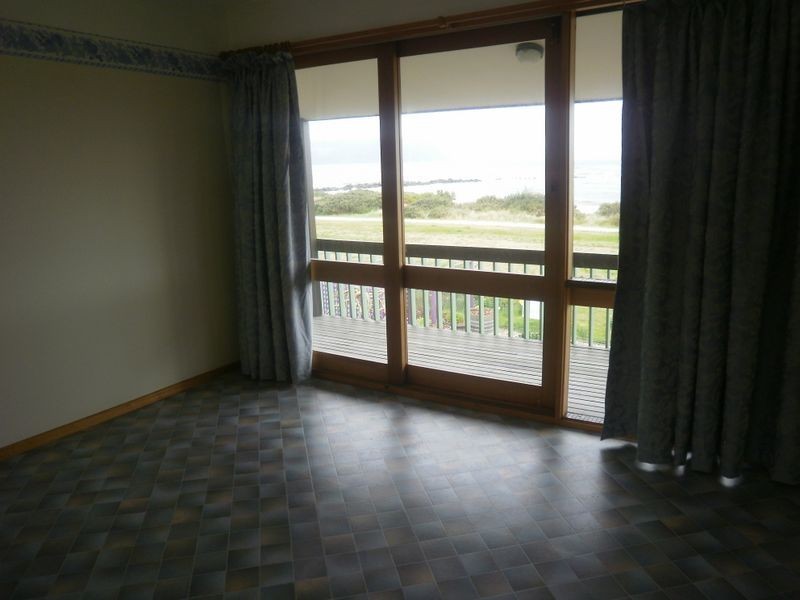 42 Old Bass Highway, Wynyard TAS 7325
