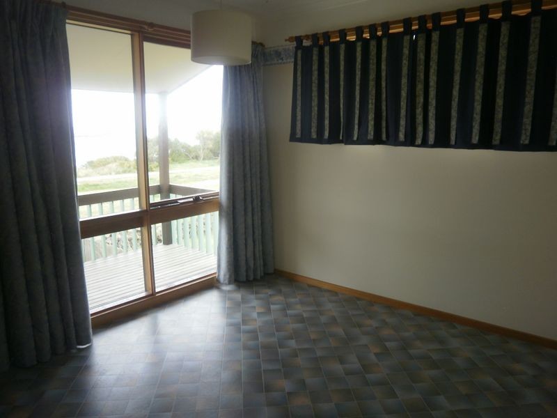 42 Old Bass Highway, Wynyard TAS 7325