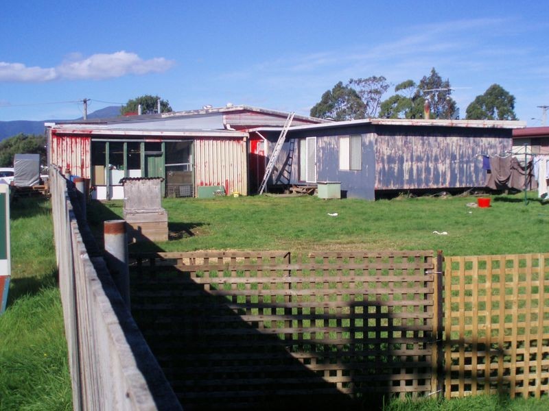 79 Main Street   ‘The Cribb Hut’, Zeehan TAS 7469