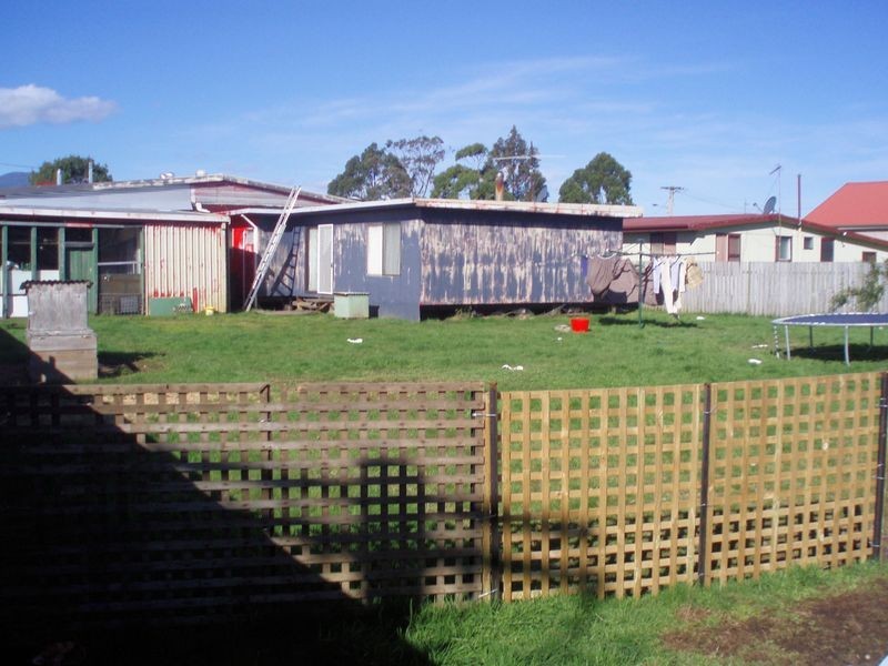 79 Main Street   ‘The Cribb Hut’, Zeehan TAS 7469