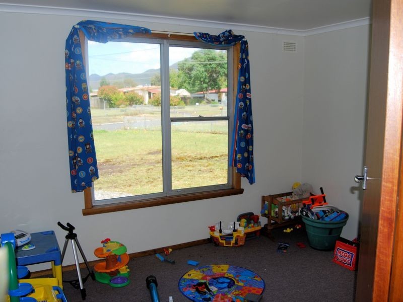 5 Federation Court, Zeehan TAS 7469