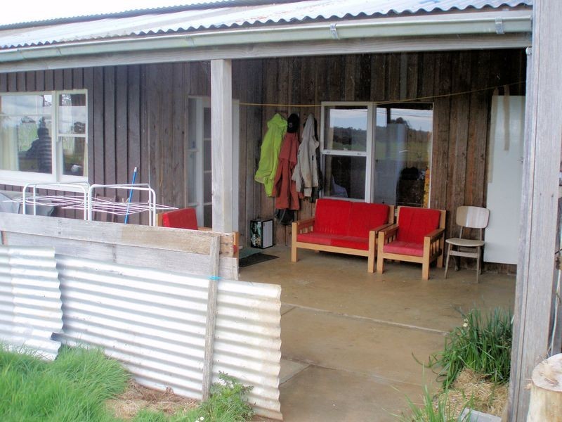 260 Ten Foot Track, Preolenna TAS 7325