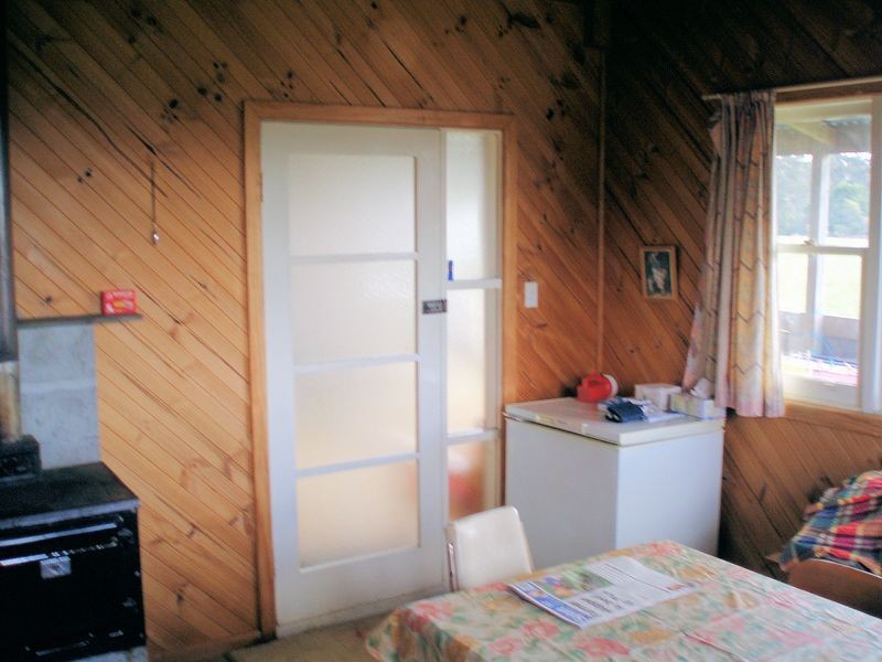 260 Ten Foot Track, Preolenna TAS 7325