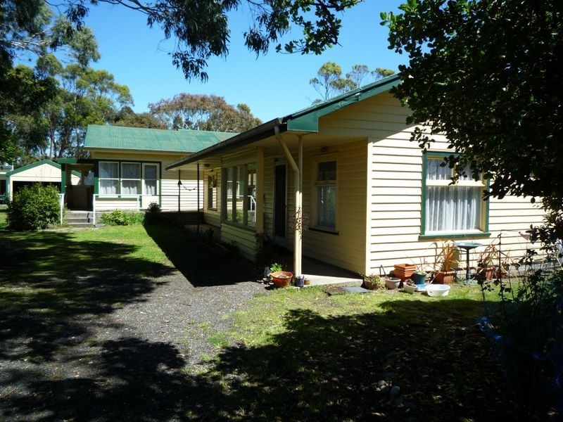 97 Old Bass Highway, Wynyard TAS 7325