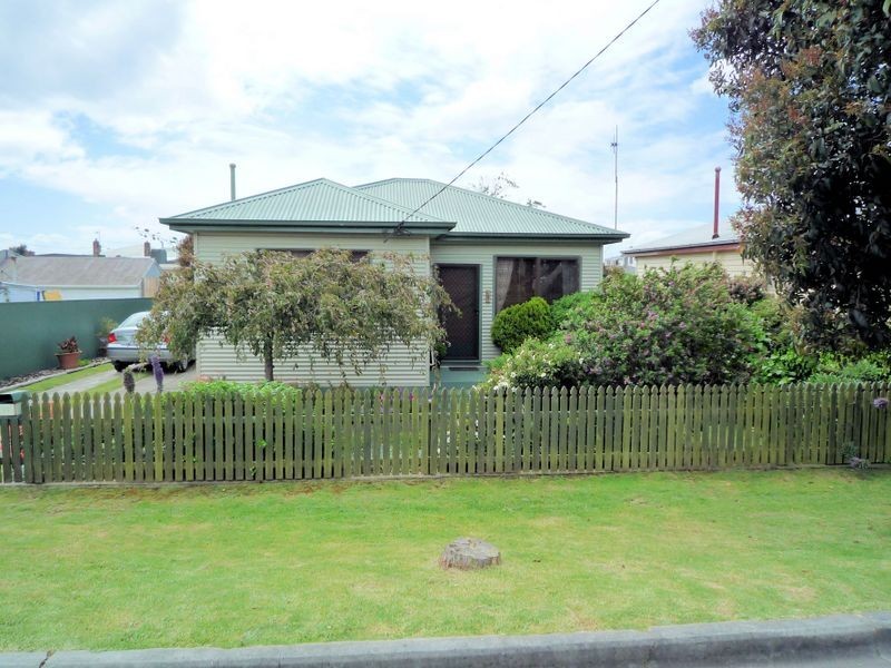 33 Bells Parade, Somerset TAS 7322