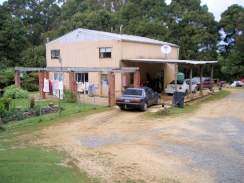 317 Ten Foot Track, Preolenna TAS 7325