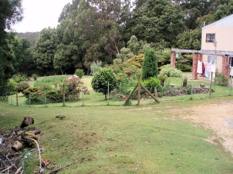 317 Ten Foot Track, Preolenna TAS 7325