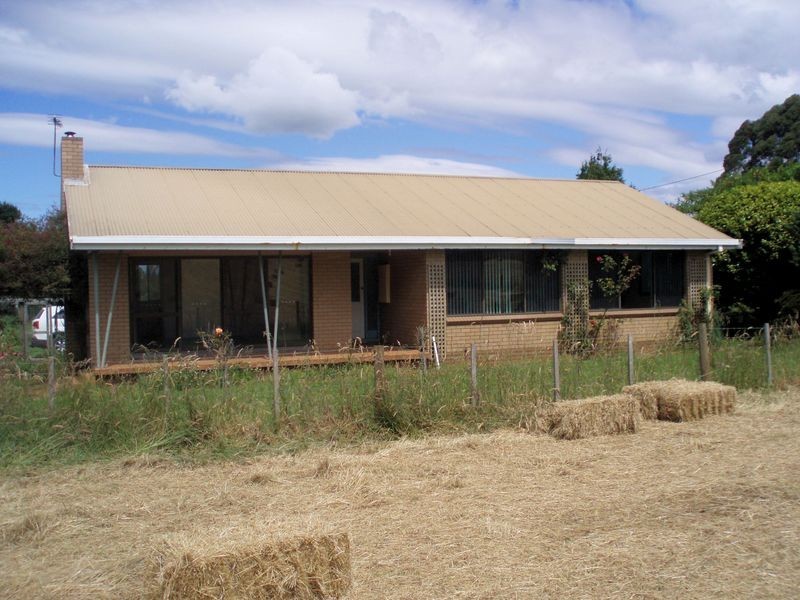 17463 Bass Highway, Boat Harbour TAS 7321