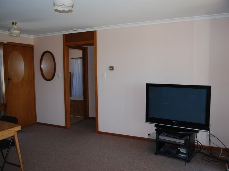 2/63a Pelissier Street, Somerset TAS 7322