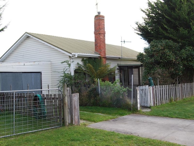 34 George Street, Wynyard TAS 7325