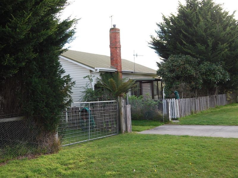 34 George Street, Wynyard TAS 7325