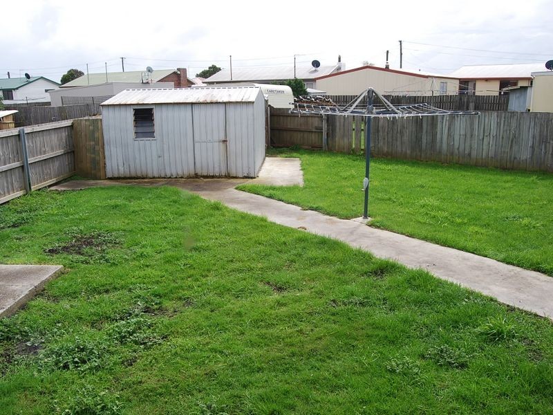 16 Hellyer Street, Smithton TAS 7330