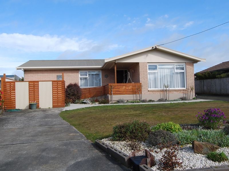 34 Hales Street, Wynyard TAS 7325