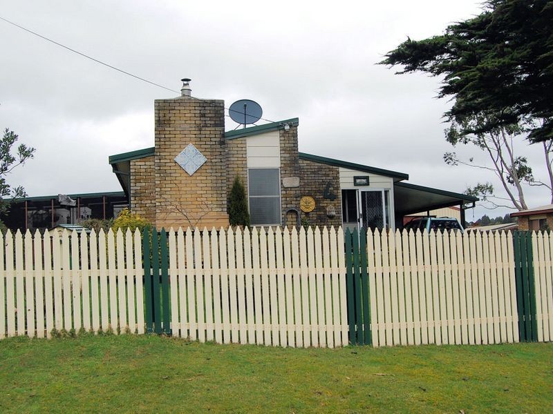 4 English Street, Waratah TAS 7321