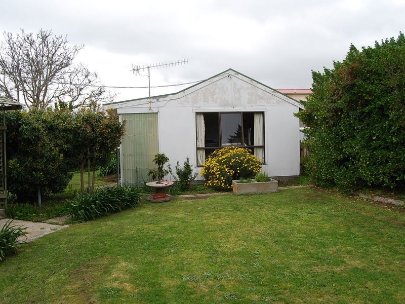 155 – 155a Old Bass Highway, Wynyard TAS 7325