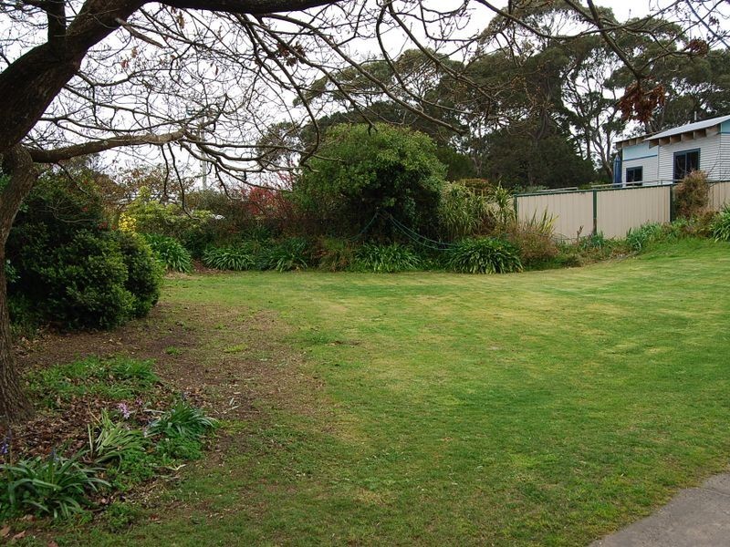 155 – 155a Old Bass Highway, Wynyard TAS 7325
