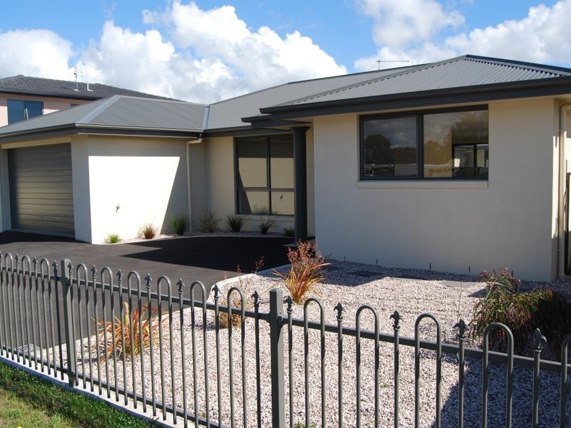 1/16 York Street, Wynyard TAS 7325