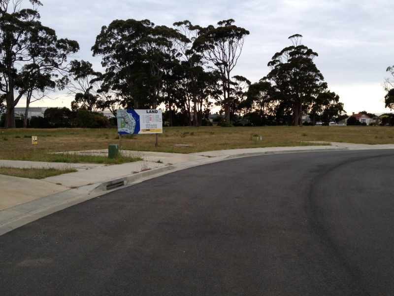Moore Street, Wynyard TAS 7325