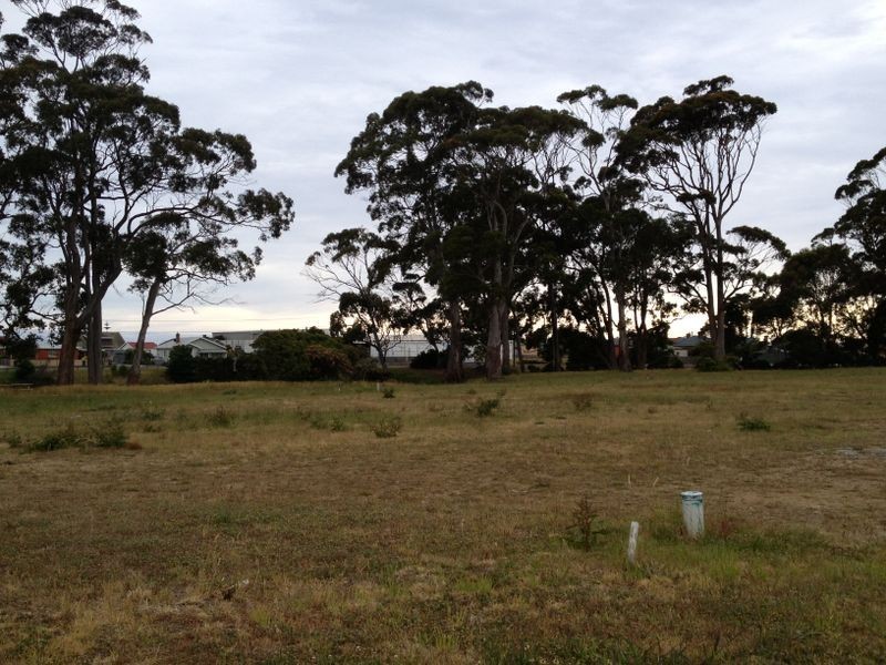 Moore Street, Wynyard TAS 7325