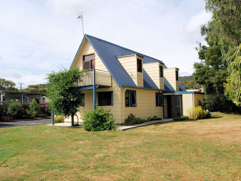 39 Irbys Circus, Sisters Beach TAS 7321