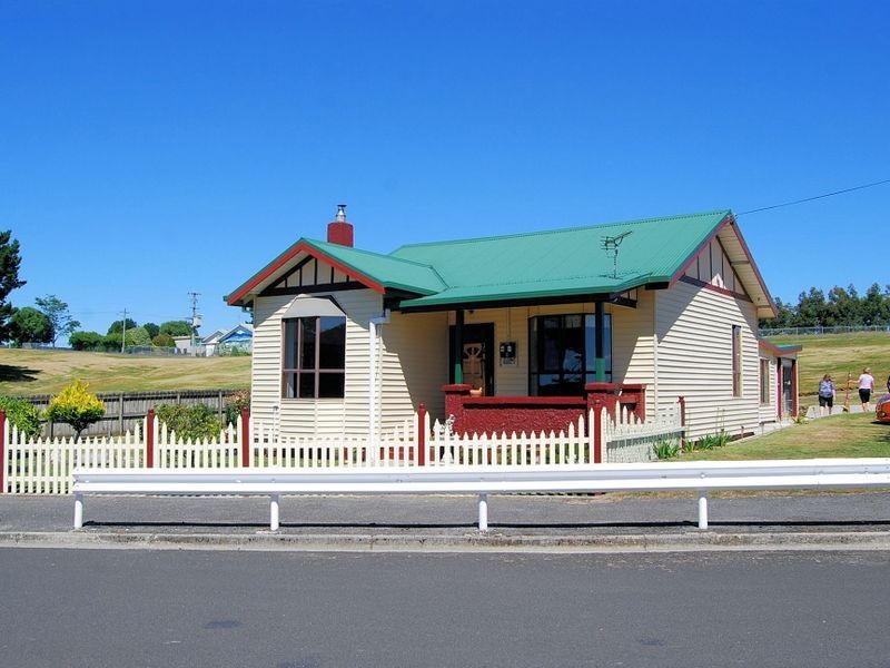 32 Main Street, Waratah TAS 7321
