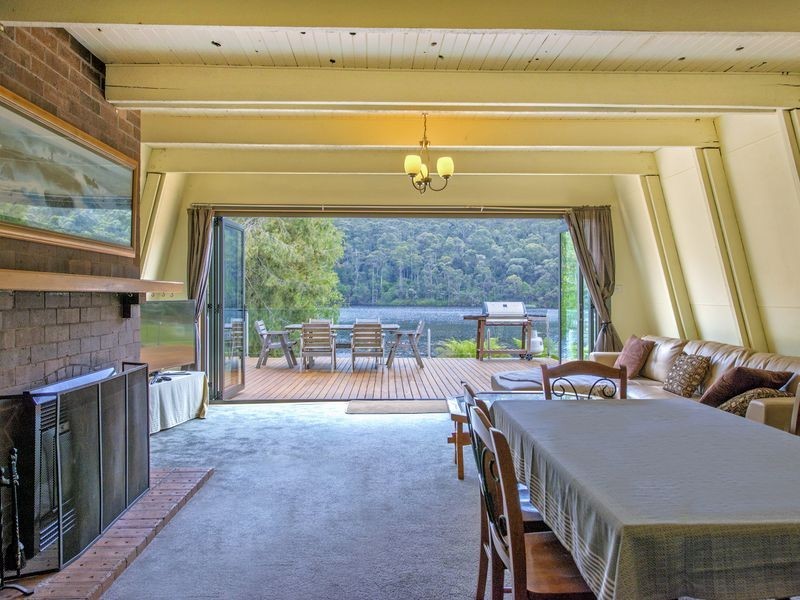 22 Tink Taylor Avenue, Sisters Beach TAS 7321