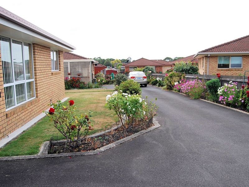 2/33 Saunders Street, Wynyard TAS 7325