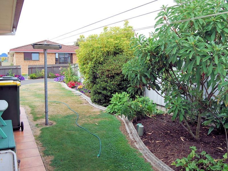 2/33 Saunders Street, Wynyard TAS 7325